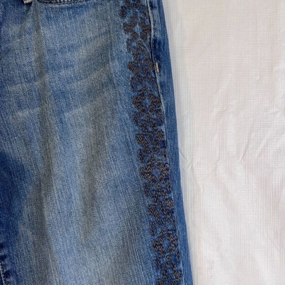 Eddie Bauer Embroidered Sides Denim Blue Jeans Size 2 Vintage Ankle Jeans - Picture 5 of 8